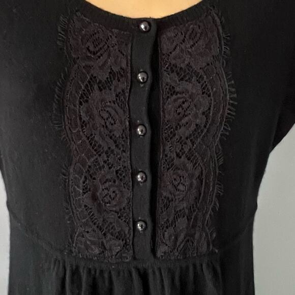 Henri Bendel cashmere dress with lace and button front accents Sz Medium - Picture 5 of 5